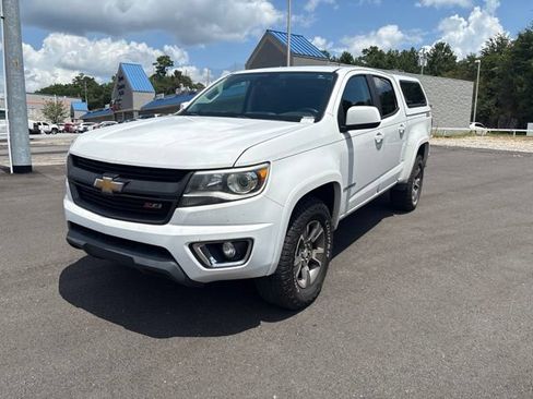 Used 2020 Chevrolet Colorado Z71 w/ Safety Package AWD/4WD image 3