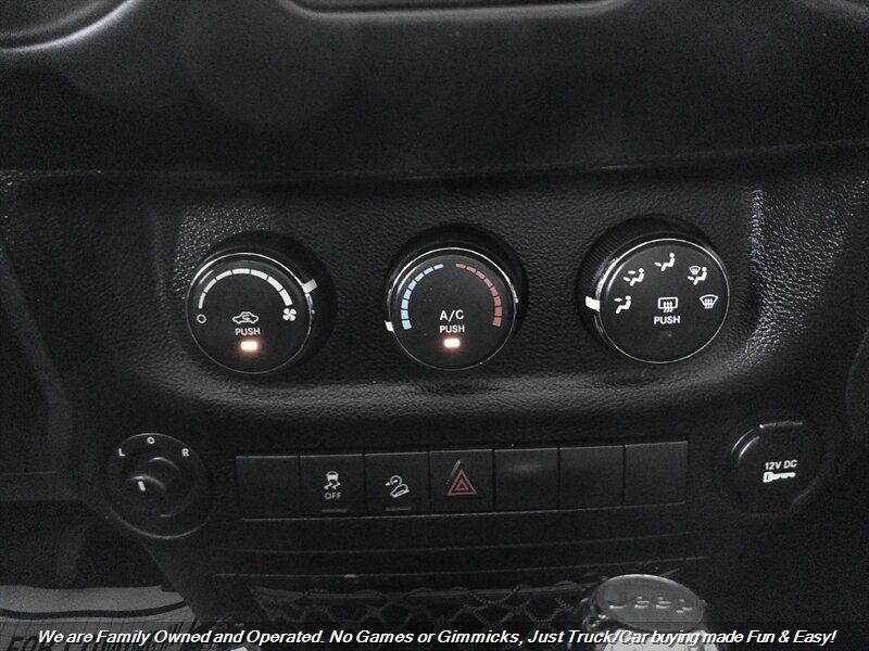 Used 2017 Jeep Wrangler Unlimited Sport w/ Quick Order Package 24S AWD/4WD image 36