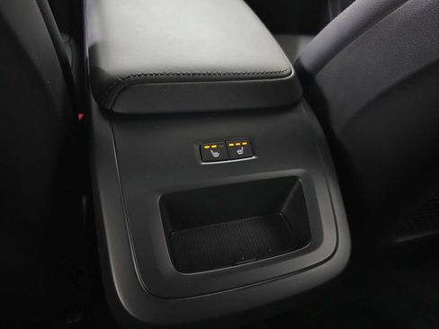 Used 2023 Volvo XC60 B5 Core w/ Climate Package AWD/4WD image 33
