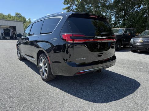 New 2026 Chrysler Pacifica Pinnacle w/ Trailer Tow Group image 5