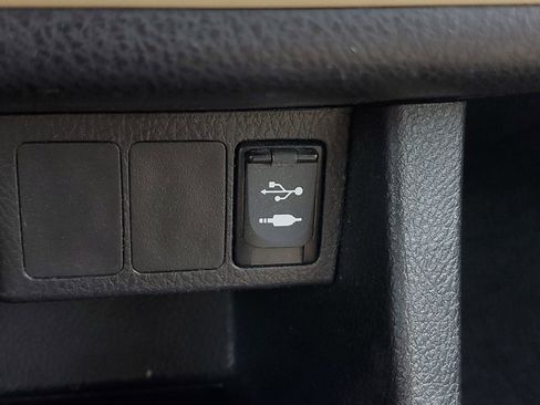 Used 2019 Toyota Corolla LE FWD image 26