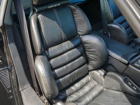 Used 1990 Chevrolet Corvette ZR-1 RWD image 60
