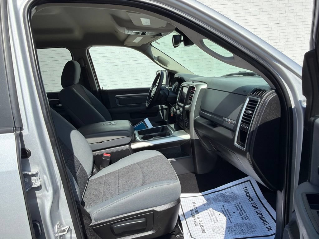 Used 2018 RAM 1500 4x4 Crew Cab Lone Star image 13