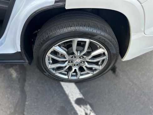 Certified 2022 GMC Terrain Denali image 9