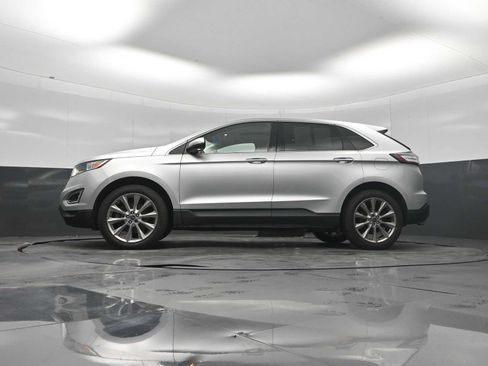Used 2017 Ford Edge Titanium w/ Equipment Group 301A AWD/4WD image 49