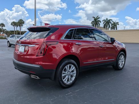 Used 2023 Cadillac XT5 Luxury FWD image 6