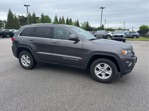 Used 2015 Jeep Grand Cherokee Laredo w/ Quick Order Package 23E AWD/4WD image 6