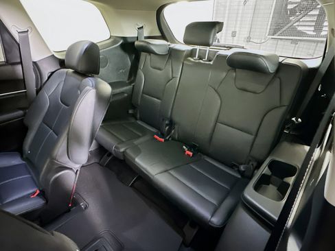 Used 2022 Kia Telluride SX w/ Towing Package image 31