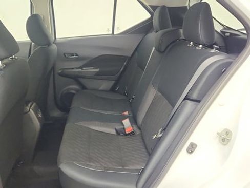 Used 2024 Nissan Kicks SV FWD image 17