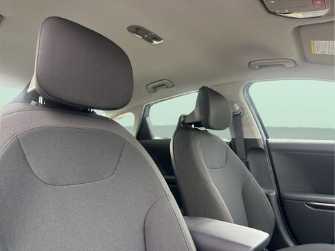New 2026 Kia K4 LX FWD image 16