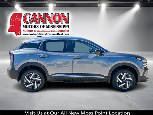 Used 2026 Nissan Kicks SV w/ Charging Package image 6