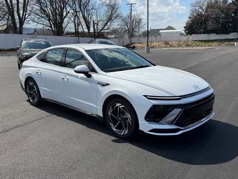 New 2026 Hyundai Sonata SEL AWD/4WD image 2