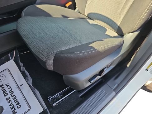 Used 2023 Nissan Rogue SV FWD image 27