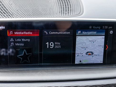 Used 2018 BMW 740i image 37