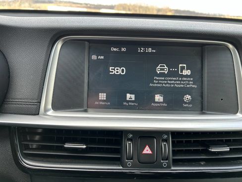 Used 2020 Kia Optima LX image 21