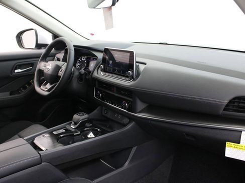 New 2026 Nissan Rogue SV image 23