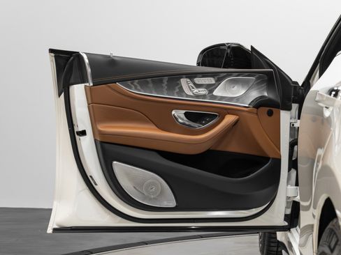 Used 2019 Mercedes-Benz AMG GT 63 S w/ Driver Assistance Package image 51