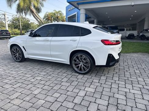Used 2022 BMW X4 xDrive30i w/ M Sport Package AWD/4WD image 33