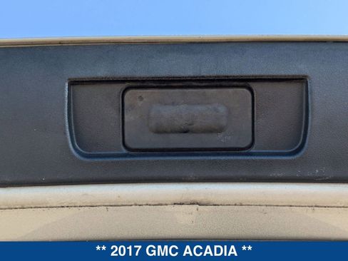 Used 2017 GMC Acadia SLE image 14