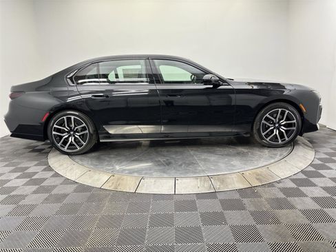 New 2026 BMW 740i xDrive AWD/4WD image 17