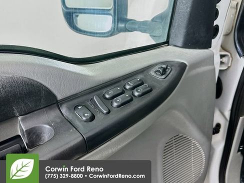 Used 2005 Ford F250 Lariat image 16