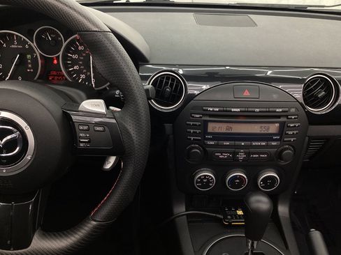 Used 2015 MAZDA MX-5 Miata Sport image 30