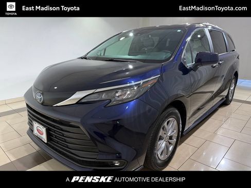 Certified 2025 Toyota Sienna XLE w/ XLE Plus Package AWD/4WD image 1