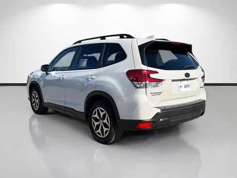 Certified 2023 Subaru Forester Premium w/ Popular Package #3 image 5
