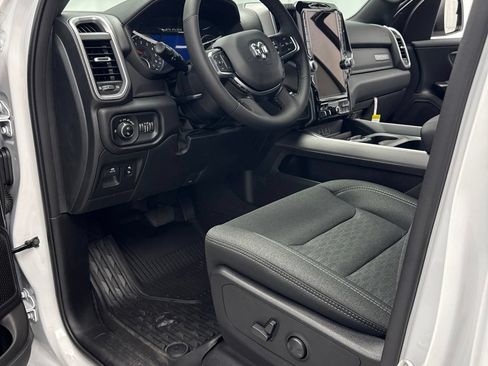 New 2026 RAM 1500 Big Horn AWD/4WD image 9
