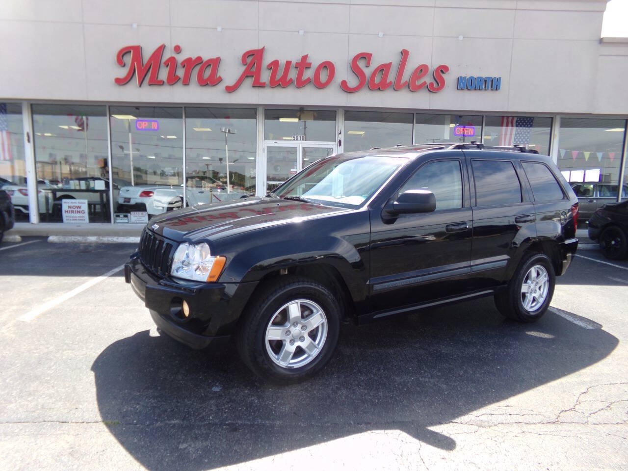 Used 2007 Jeep Grand Cherokee Laredo RWD image 1