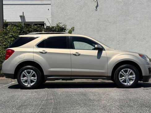 Used 2012 Chevrolet Equinox LT w/ Driver Convenience Package FWD image 3