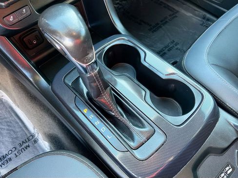 Used 2022 Chevrolet Colorado Z71 image 16