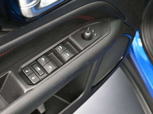 Used 2022 Jeep Compass Trailhawk image 16