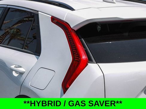 Used 2023 Kia Niro EX FWD image 7