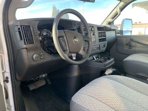 New 2025 Chevrolet Express 4500 w/ Power Convenience Package RWD image 7