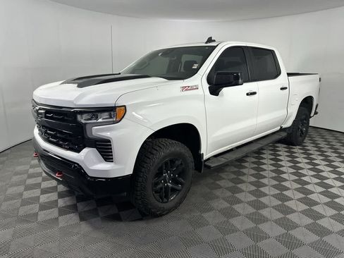 Used 2023 Chevrolet Silverado 1500 LT Trail Boss w/ Protection Package AWD/4WD image 17