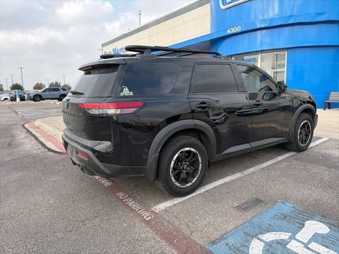 Used 2023 Nissan Pathfinder Rock Creek image 6