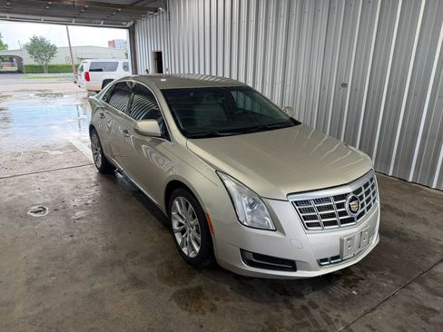 Used 2015 Cadillac XTS FWD image 4