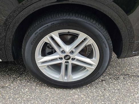 Certified 2024 Audi Q5 e Premium AWD/4WD image 4