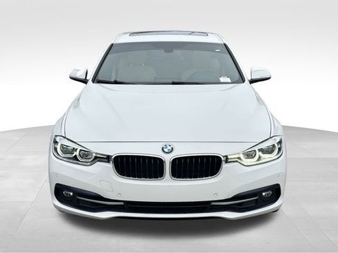 Used 2017 BMW 330i Sedan image 8
