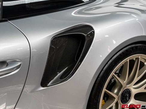 Used 2018 Porsche 911 GT2 RS image 20