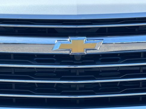 Used 2026 Chevrolet Traverse LT AWD/4WD image 44
