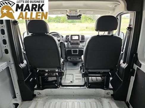 Used 2025 RAM ProMaster 2500 w/ Convenience Group FWD image 20