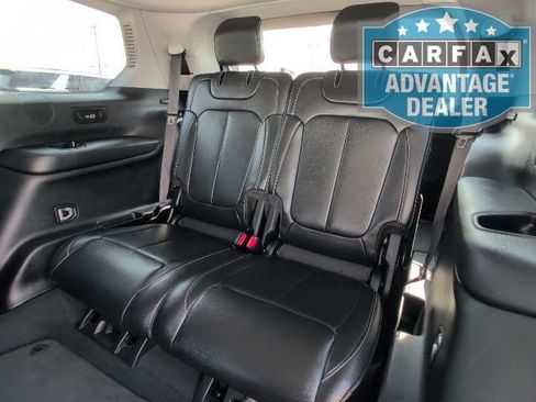 Used 2023 Jeep Grand Cherokee L Limited image 9