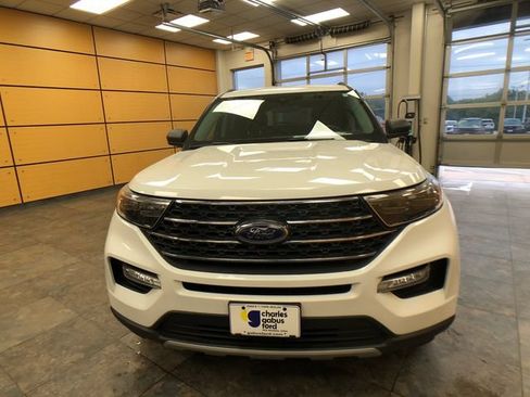 Certified 2024 Ford Explorer XLT w/ Equipment Group 202A AWD/4WD image 2