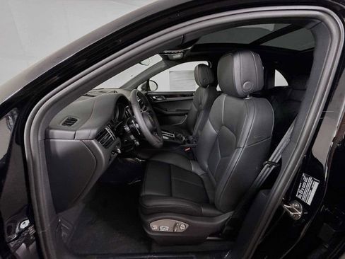 New 2026 Porsche Macan Turbo image 5