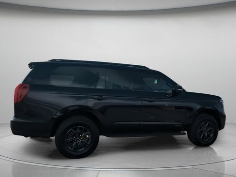 New 2026 Ford Expedition Tremor image 32