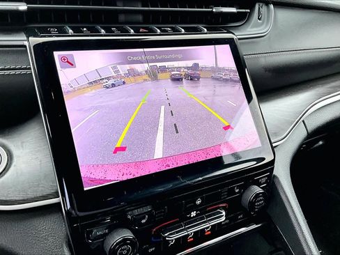 Used 2021 Jeep Grand Cherokee L Limited image 25