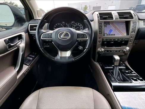 Used 2021 Lexus GX 460 Luxury w/ Accessory Package AWD/4WD image 6