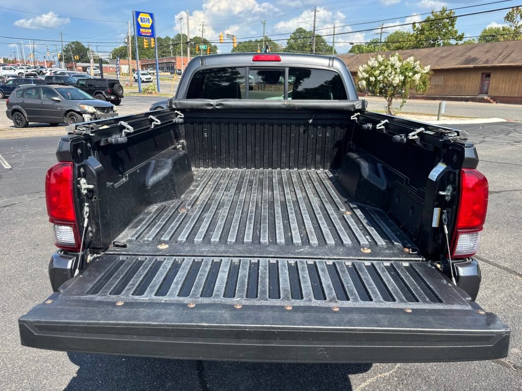 Used 2021 Toyota Tacoma SR w/ SR Convenience Package AWD/4WD image 10